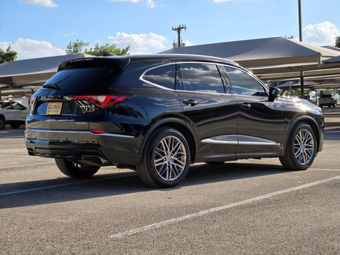 Used 2024 Acura MDX SH-AWD w/ Advance Package image 4