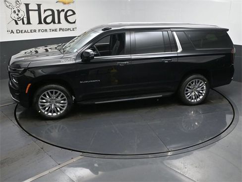 New 2026 Chevrolet Suburban High Country image 28