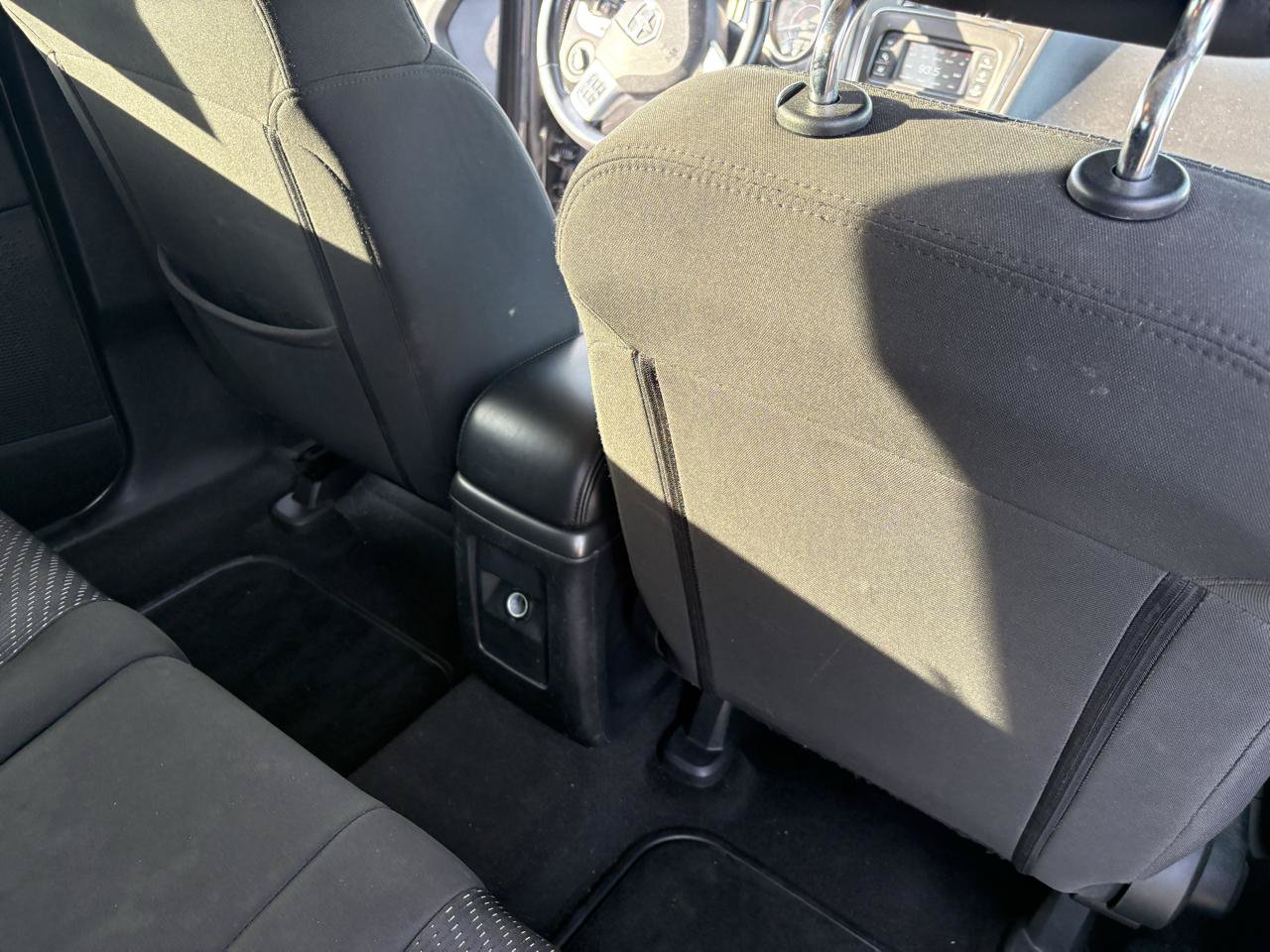 Used 2016 Dodge Journey SE w/ Flexible Seating Group FWD image 40