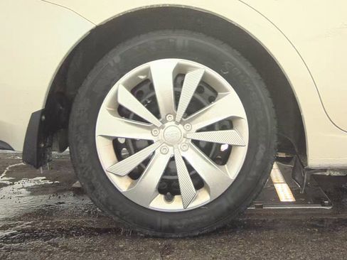 Used 2023 Subaru Impreza 2.0i image 11