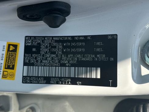 Used 2019 Toyota Highlander Limited Platinum AWD/4WD image 18