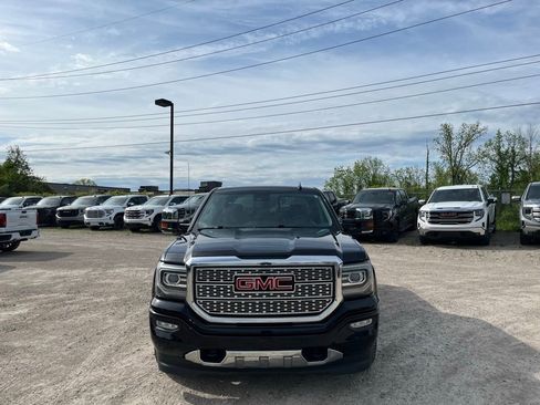 Used 2016 GMC Sierra 1500 Denali w/ Enhanced Driver Alert Package AWD/4WD image 3