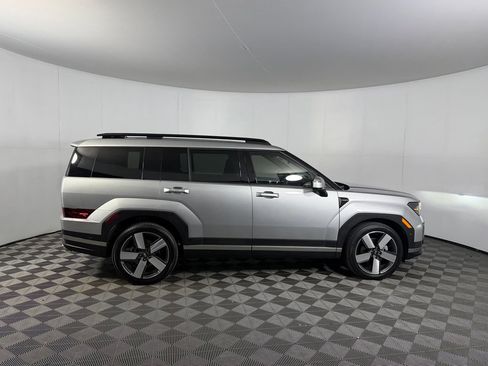 Used 2024 Hyundai Santa Fe Limited AWD/4WD image 6