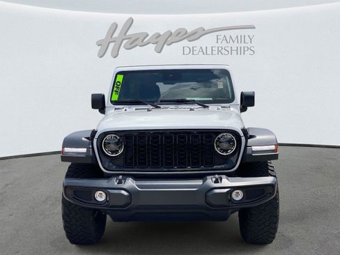 Used 2025 Jeep Wrangler Unlimited Sport AWD/4WD image 9