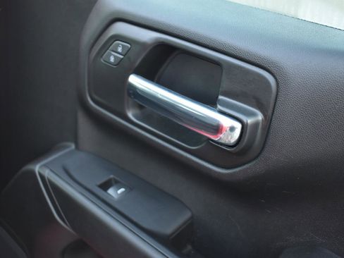 Used 2023 Chevrolet Silverado 1500 Custom image 60