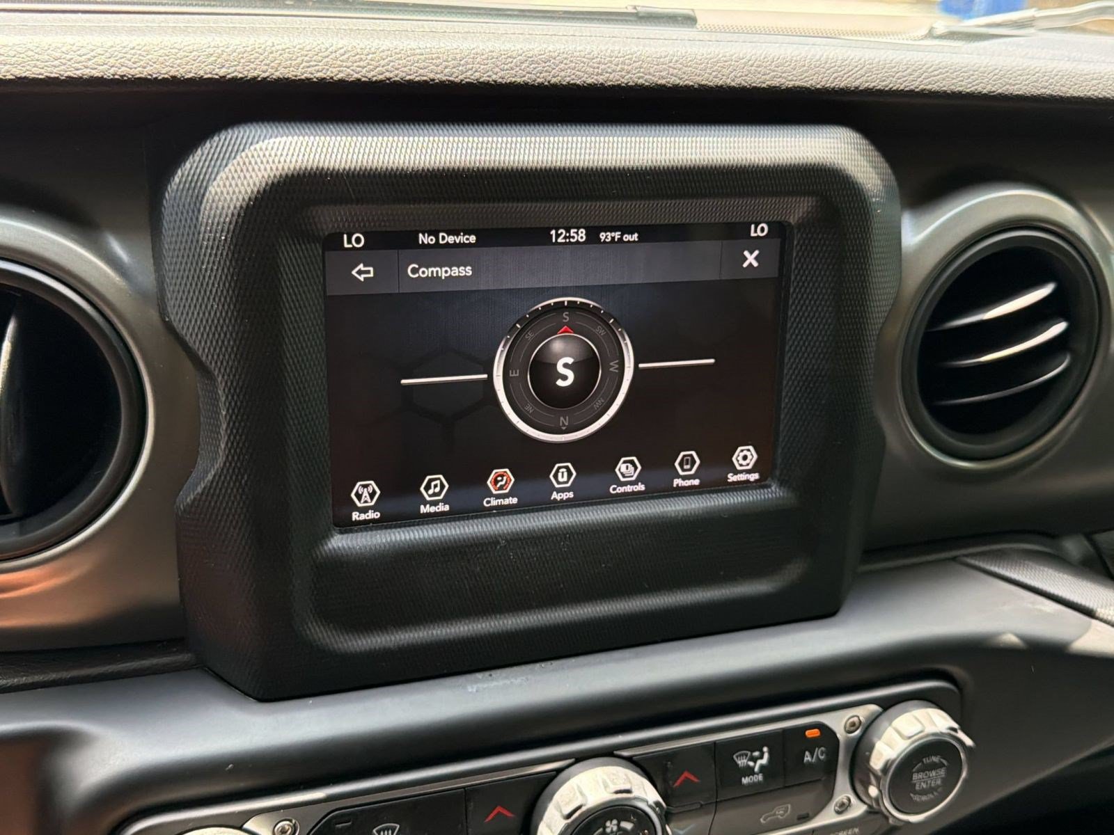 Used 2023 Jeep Wrangler Unlimited Sport AWD/4WD image 20