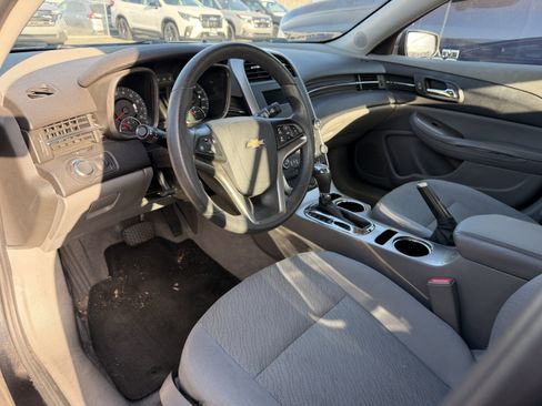 Used 2015 Chevrolet Malibu LS FWD image 3