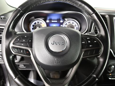 Used 2020 Jeep Cherokee Trailhawk w/ Cold Weather Group AWD/4WD image 19