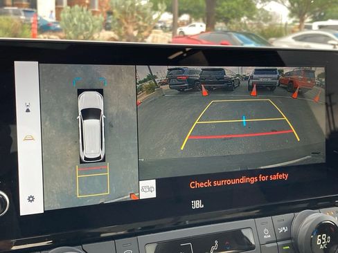 Used 2025 Toyota Grand Highlander AWD image 23