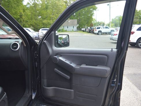 Used 2007 Mercury Mountaineer AWD image 29