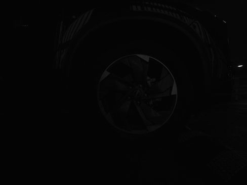 Used 2025 Nissan Rogue SV image 15