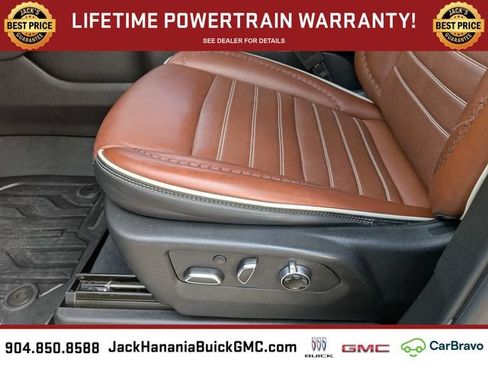 Used 2024 GMC Yukon XL Denali Ultimate AWD/4WD image 23