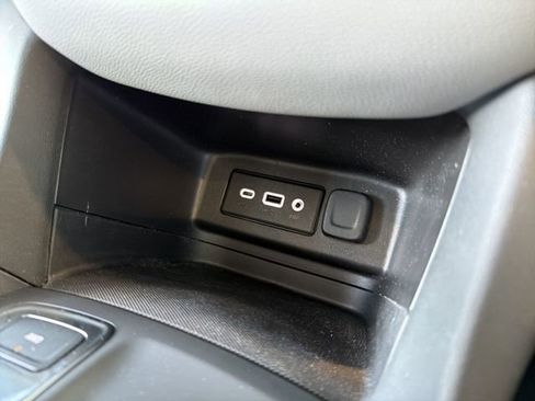 Certified 2024 Chevrolet Equinox LS image 24