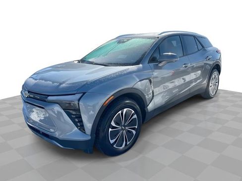 Used 2025 Chevrolet Blazer EV LT AWD/4WD image 1