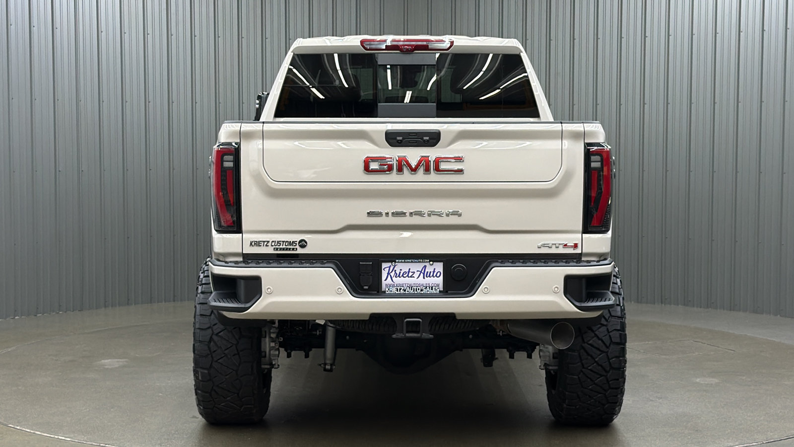 Used 2026 GMC Sierra 2500 AT4 w/ AT4 Premium Plus Package AWD/4WD image 4