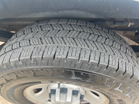 Used 2020 Chevrolet Express 2500 w/ Driver Convenience Package image 18