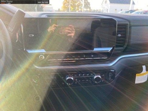 New 2026 GMC Sierra 1500 Elevation image 21