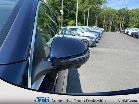 Certified 2022 Mercedes-Benz GLC 300 GLC 300 w/ Multimedia Package Lite image 11