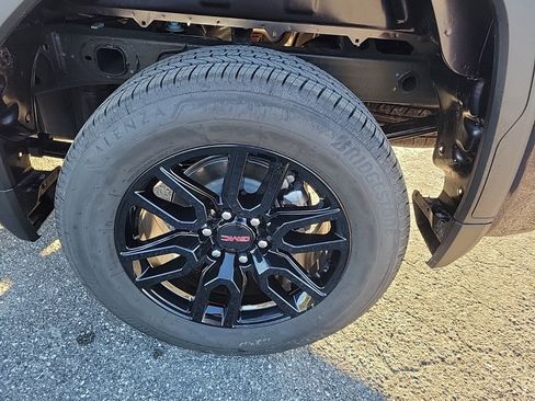 New 2026 GMC Sierra 1500 Elevation image 8