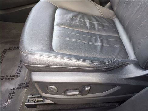 Used 2019 Audi Q5 2.0T Premium Plus w/ Premium Plus Package image 14