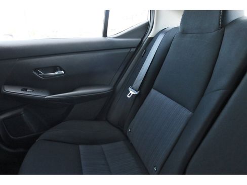 Used 2020 Nissan Sentra SV image 13