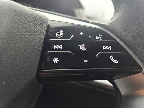 Used 2023 Audi Q4 e-tron Prestige w/ Black Optic Package image 34