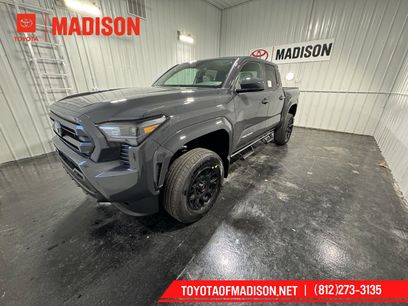 New 2025 Toyota Tacoma SR5