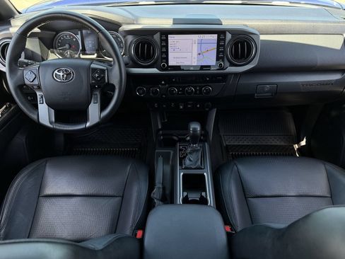 Used 2023 Toyota Tacoma TRD Sport w/ TRD Premium Sport Package AWD/4WD image 11