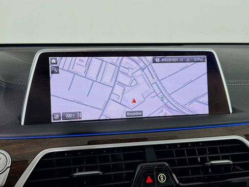 Used 2020 BMW 740i xDrive xDrive w/ Premium Package image 15