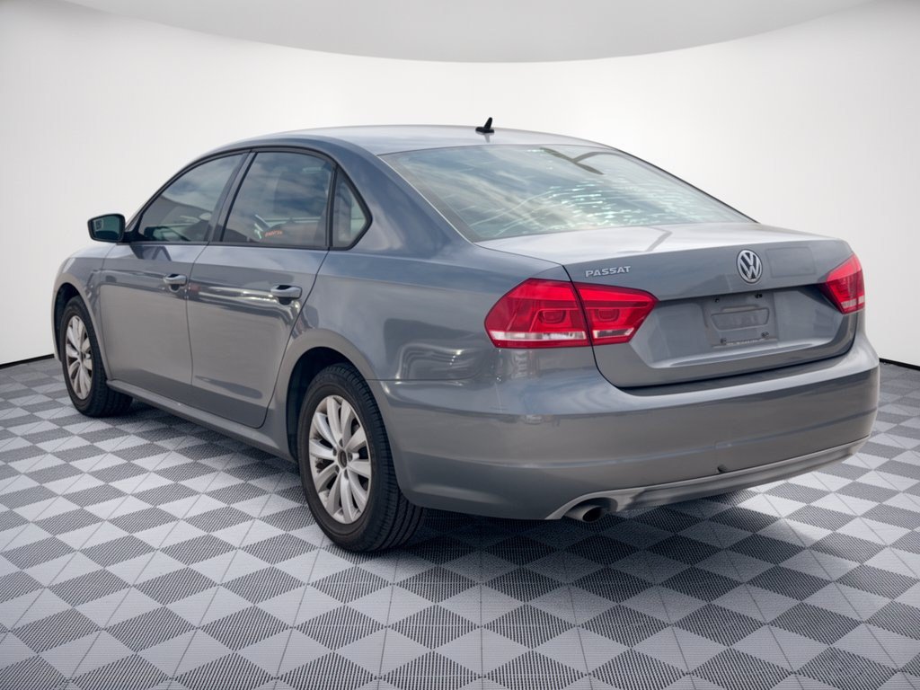 Used 2013 Volkswagen Passat 2.5 S FWD image 3