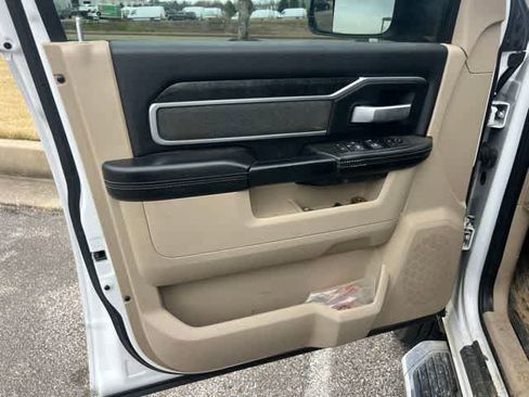 Used 2019 RAM 2500 Big Horn image 4