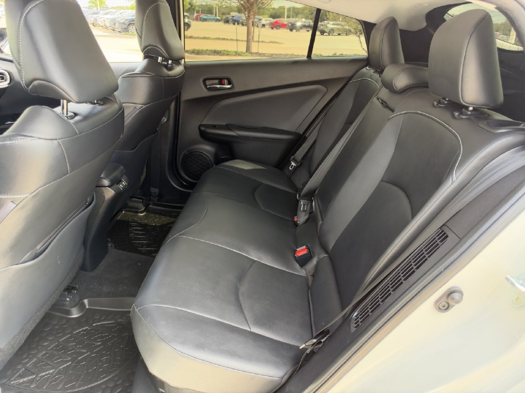 Used 2020 Toyota Prius Prime XLE FWD image 28
