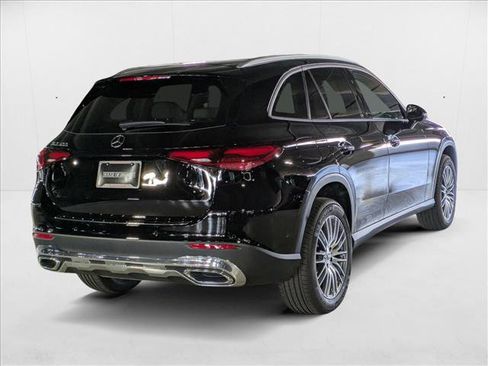 New 2026 Mercedes-Benz GLC 300 image 2