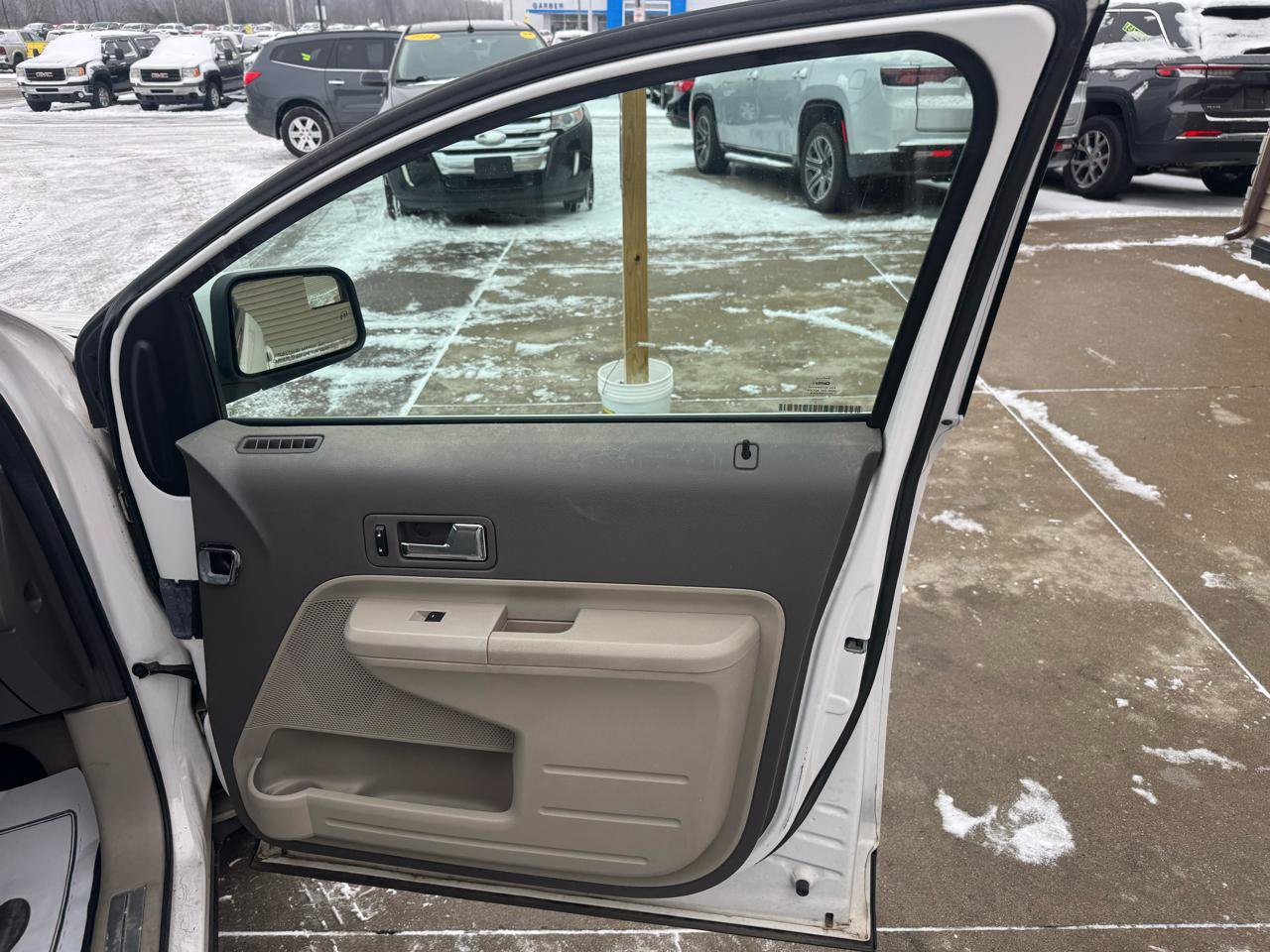 Used 2010 Ford Edge Limited FWD image 16