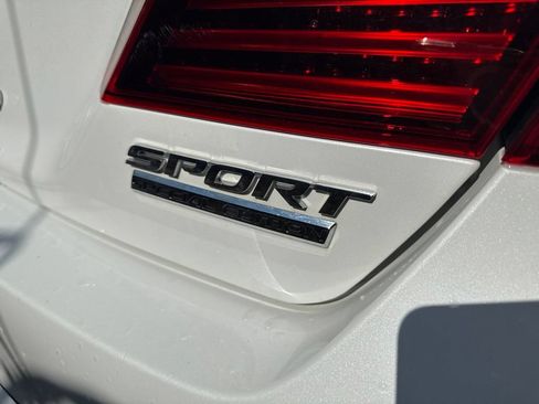 Used 2017 Honda Accord Sport Special Edition image 6