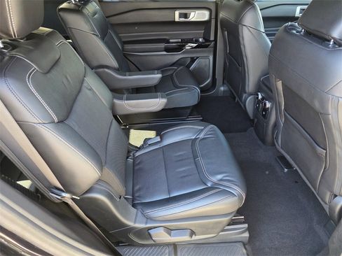 Used 2024 Ford Explorer ST w/ Equipment Group 401A image 32