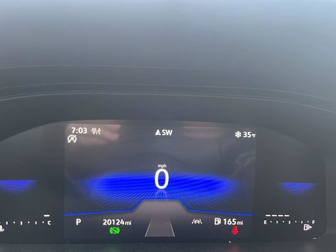 Used 2024 Volkswagen Taos SE image 11