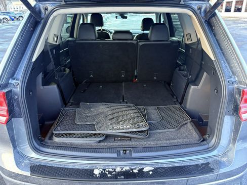 Used 2018 Volkswagen Atlas SE w/ R-Line Package image 35