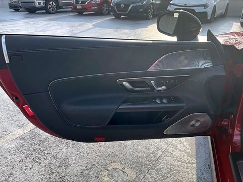 Used 2023 Mercedes-Benz SL 63 AMG 4MATIC image 20