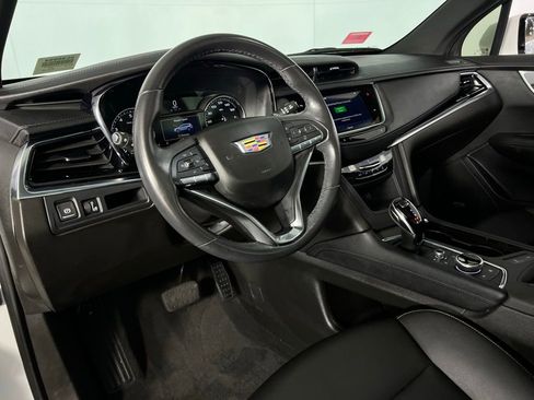 Used 2024 Cadillac XT6 Luxury w/ LPO, Floor Liner Package image 22