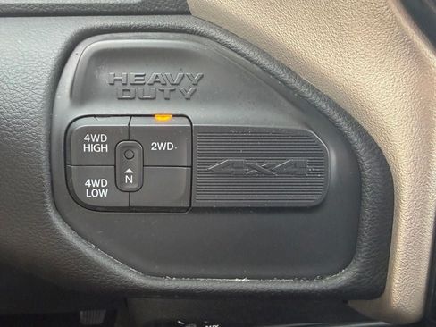 Used 2024 RAM 2500 Laramie w/ Safety Group AWD/4WD image 31