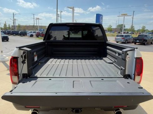 New 2026 Honda Ridgeline Black Edition image 12