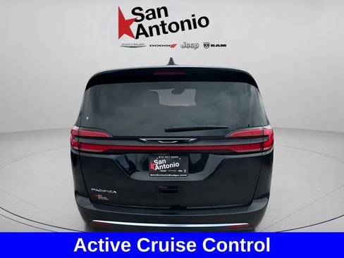 New 2027 Chrysler Pacifica Select FWD image 12