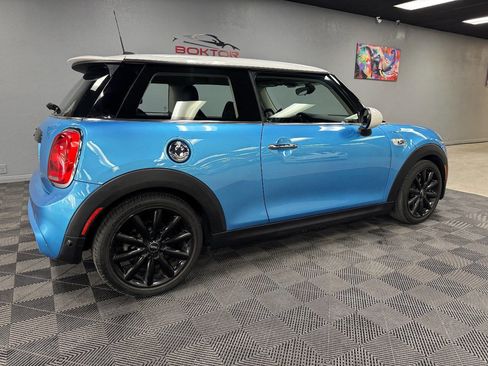 Used 2019 MINI Cooper S w/ Signature Upholstery Package image 15