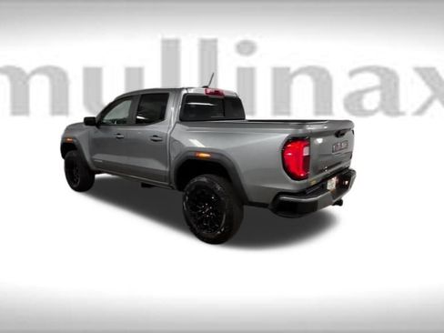 New 2026 GMC Canyon Elevation w/ Convenience Package image 49