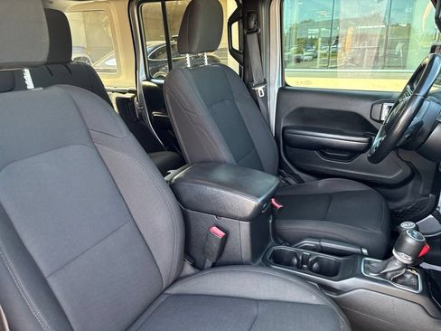 Used 2020 Jeep Wrangler Unlimited Sport S AWD/4WD image 13