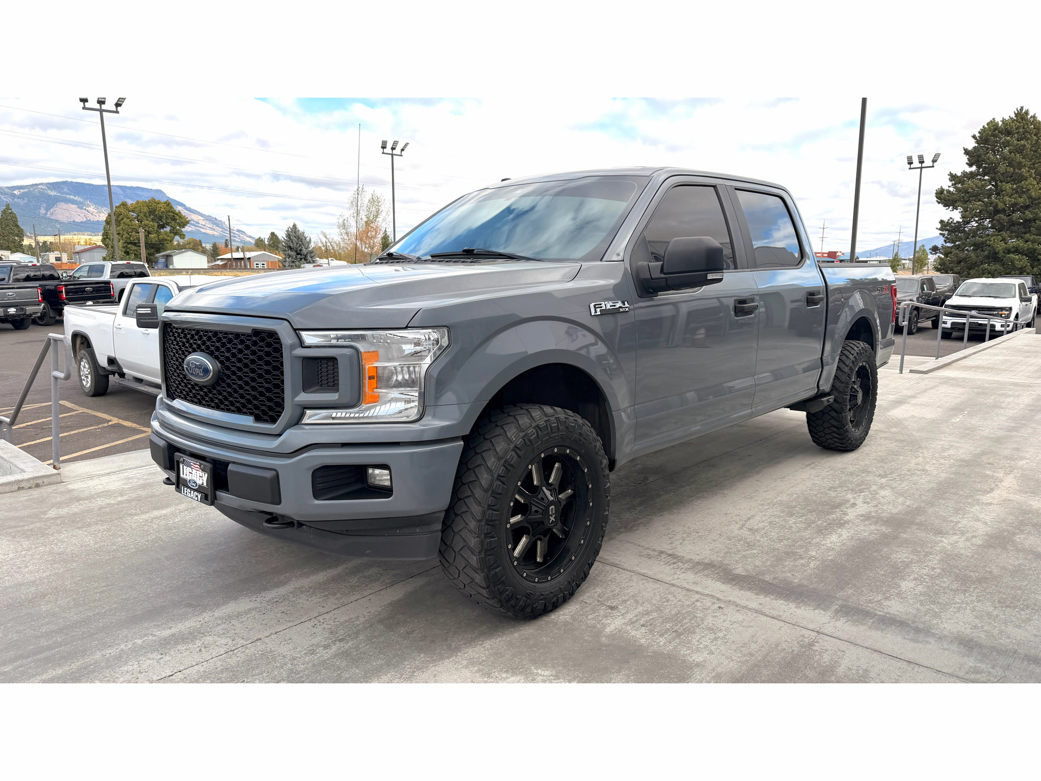 Used 2019 Ford F150 XL w/ Equipment Group 101A Mid AWD/4WD image 5