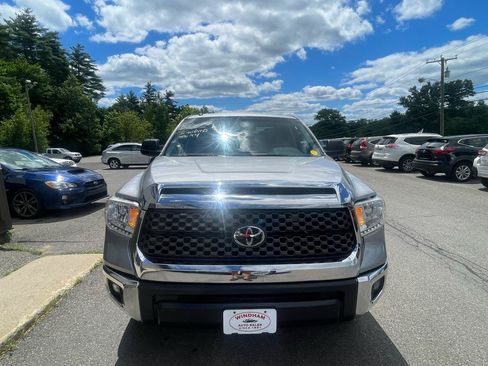Used 2017 Toyota Tundra SR5 AWD/4WD image 2