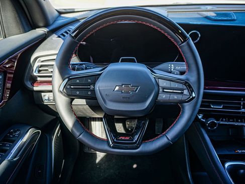 New 2026 Chevrolet Traverse RS w/ LPO, Floor Liner Package image 25