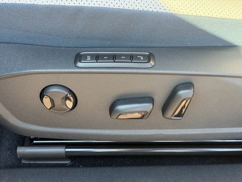 New 2025 Volkswagen ID.4 Pro S Plus AWD/4WD image 25